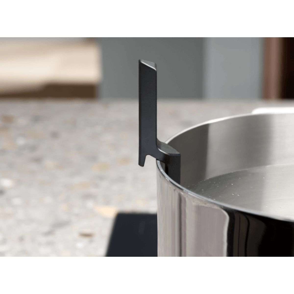 Варочная поверхность индукционная ELECTROLUX EIS8648