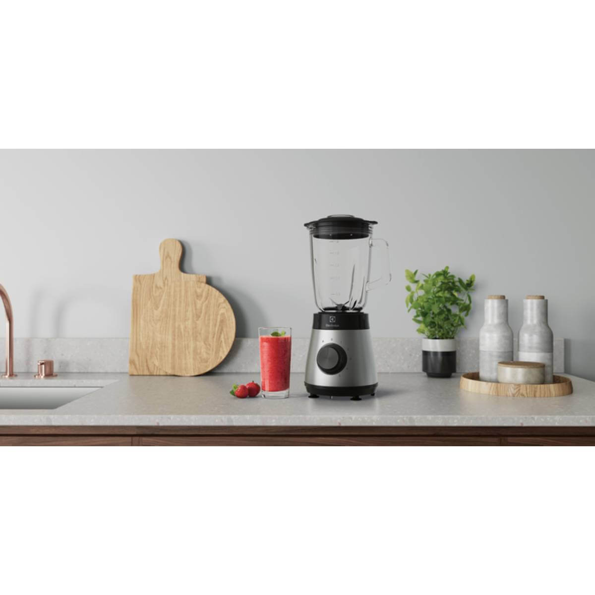 Блендер ELECTROLUX E4TB1-6ST