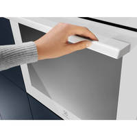 Духовой шкаф электрический ELECTROLUX OKC8H39WV