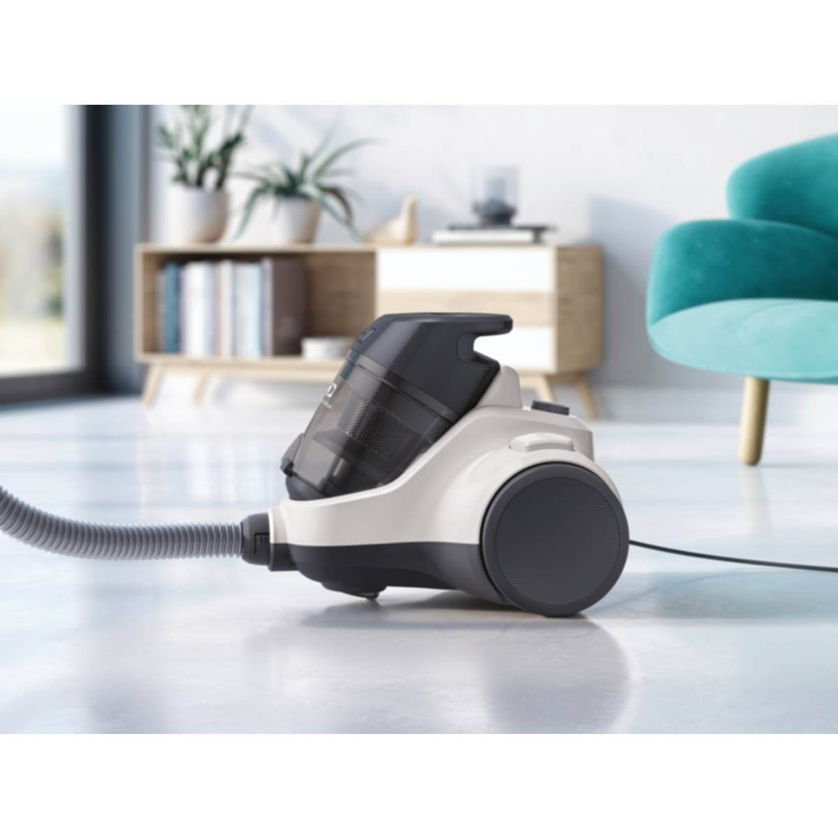 Пылесос ELECTROLUX EC41-2SW