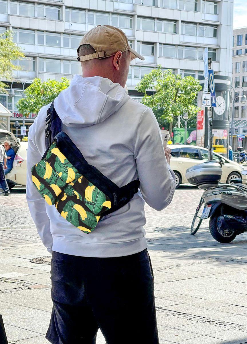 Сумка на пояс POOLPARTY Bumper с бананами