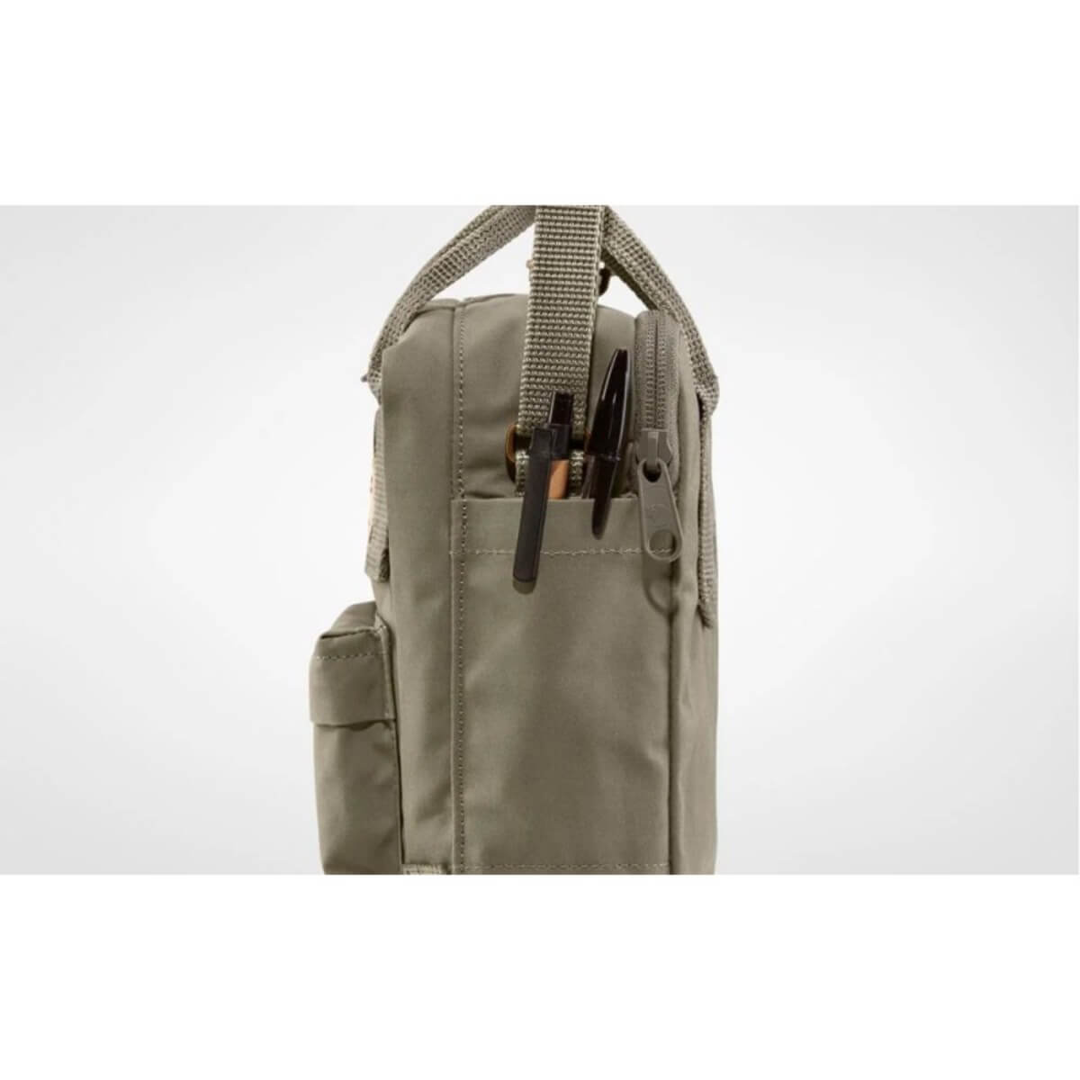 Сумка Fjallraven Kanken Sling Green 2.5 л 23797.620