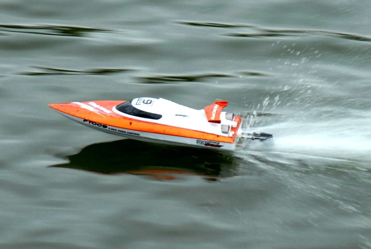 Катер на радиоуправлении Fei Lun FT009 High Speed Boat (оранжевый) FL-FT009o