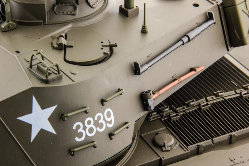 Танк на радиоуправлении 1:16 Heng Long Bulldog M41A3 с пневмопушкой и и/к боем (Upgrade) HL3839-1Upg
