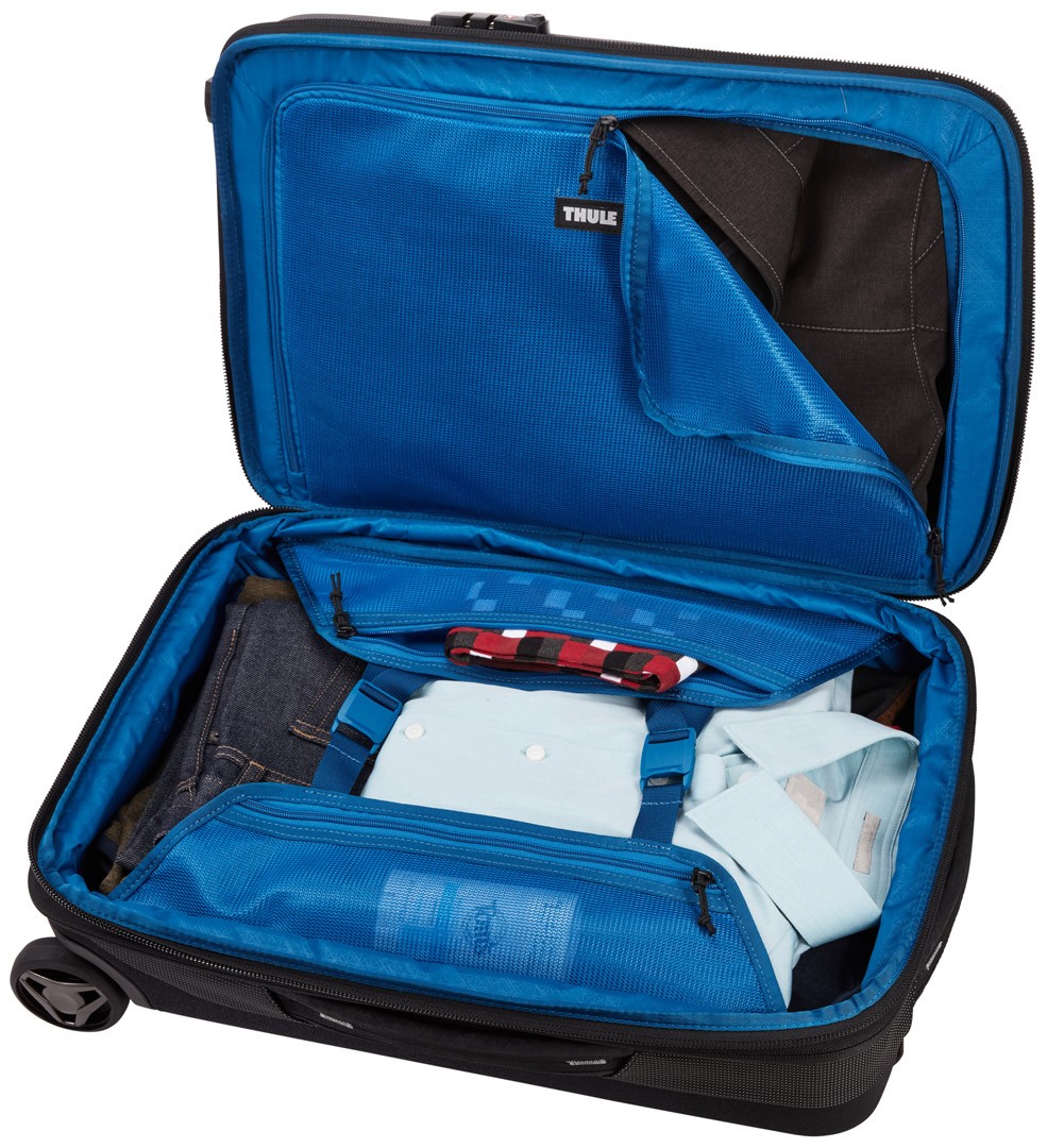 Чемодан на колесах Thule Crossover 2 Carry On (Black) (TH 3204030)