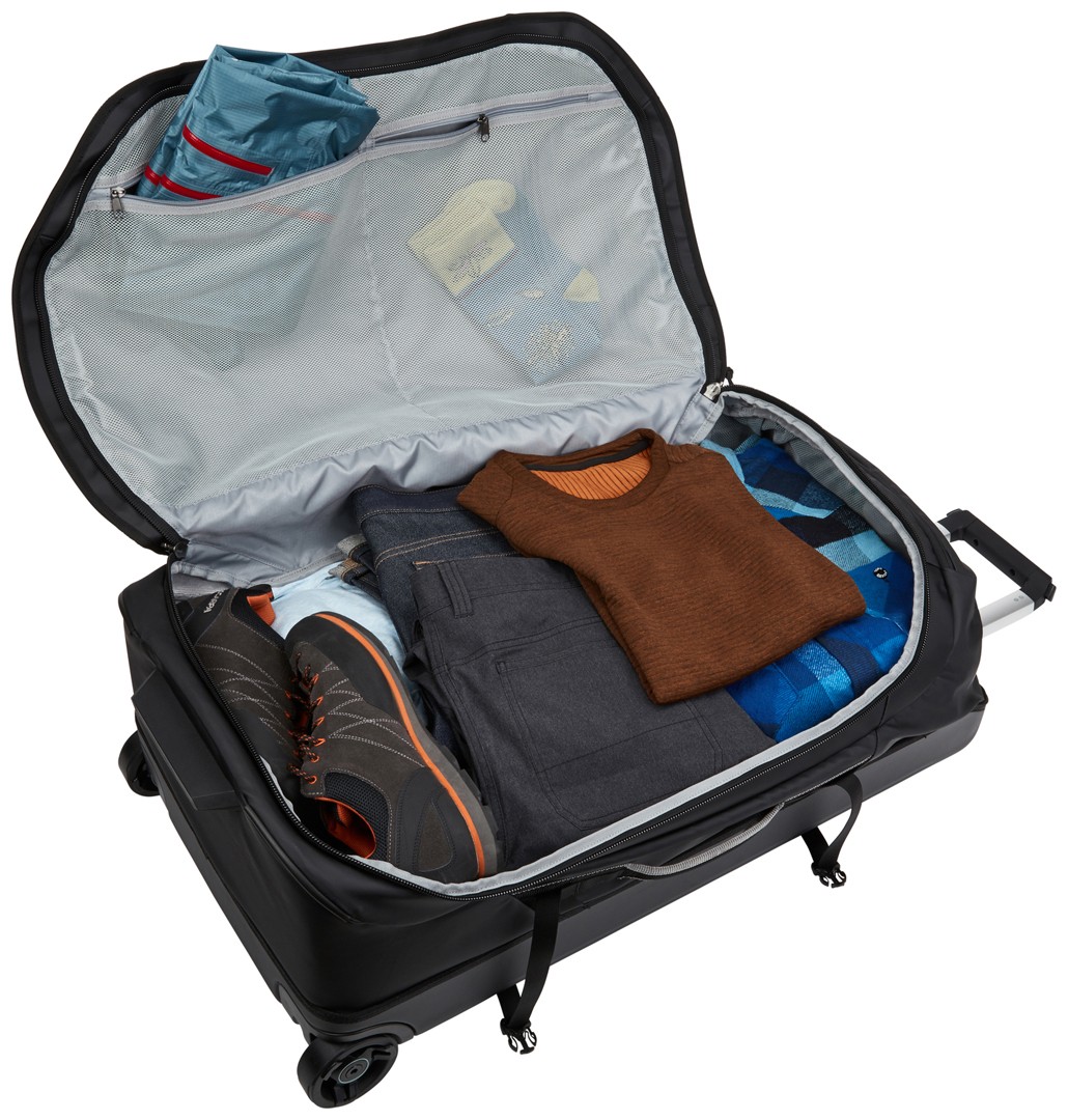 Чемодан на колесах Thule Chasm Luggage 81cm/32' (Black) (TH 3204290)