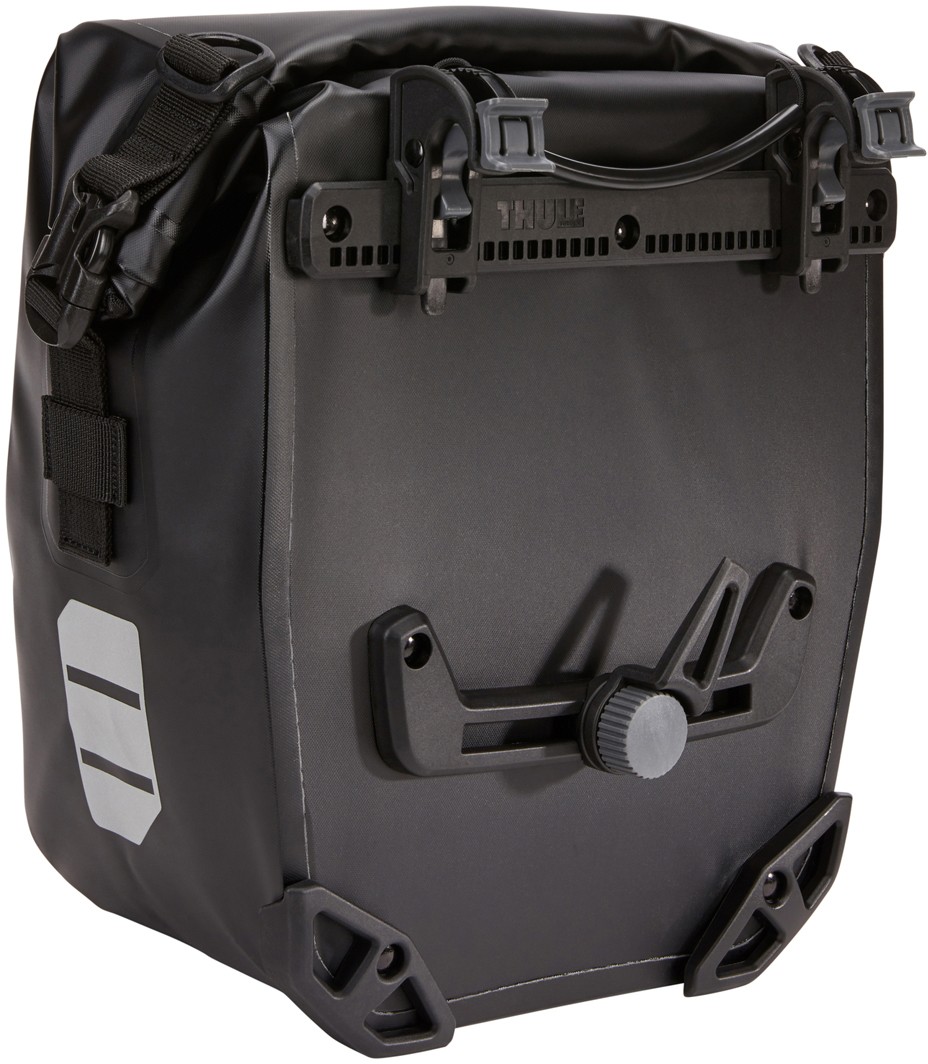 Велосипедные сумки Thule Shield Pannier 13L (Black) (TH 3204205)