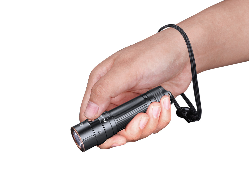 Фонарь ручной Fenix E28R